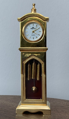 Vintage Miniatur Messing Standuhr Majestic Quartz - neue Batterie