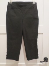 Chico's Perfect Stretch Size 1.5 or 10 M PULL ON Capri Pants Black w/ white dots