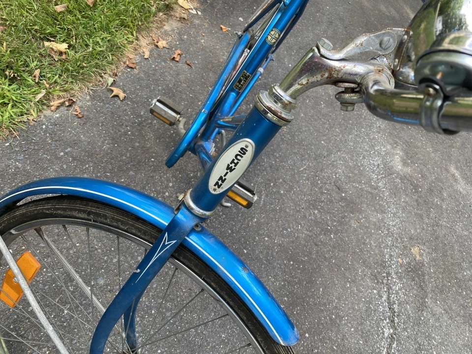 Vintage Schwinn Breeze  26" Bicycle - Image 4 of 4