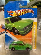 Hot Wheels 2011 New Models 08/50 Volkswagen Brasilia GREEN PR5