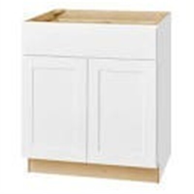 1006 596 137 Hampton Bay Avondale Shaker Alpine White Plywood 30'' Base Cabinet