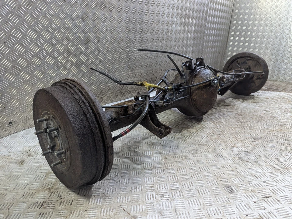 FORD RANGER DIFFERENTIAL DIFF & AXLE WITH WHEEL HUB REAR 3.2 DIESEL T6 2016 - Image 3 of 4