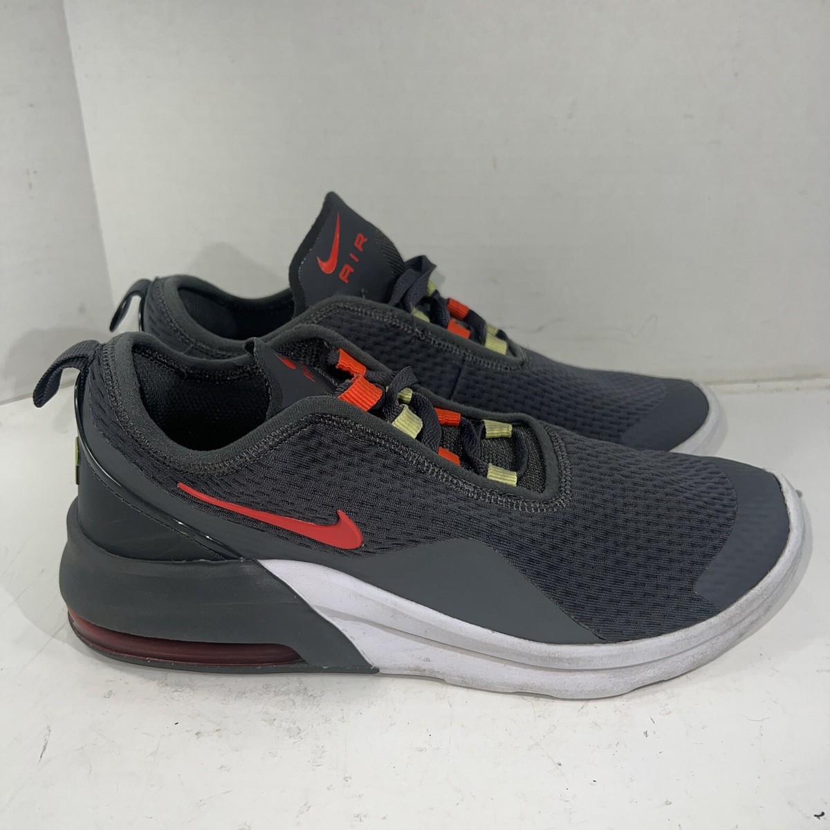 is nike air max motion 2 a running shoe