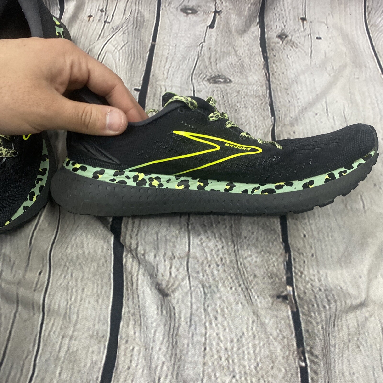 Brooks Women's Glycerin 19 Cheetah Size 9 eBay