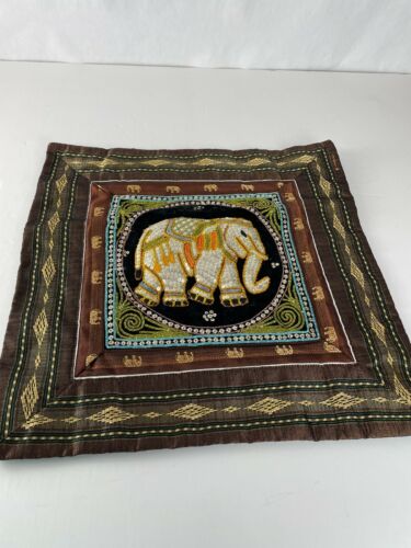 New Thailand Elephant Pillow Case Sequins 16 inch X 16 inch - 第 1/2 張圖片