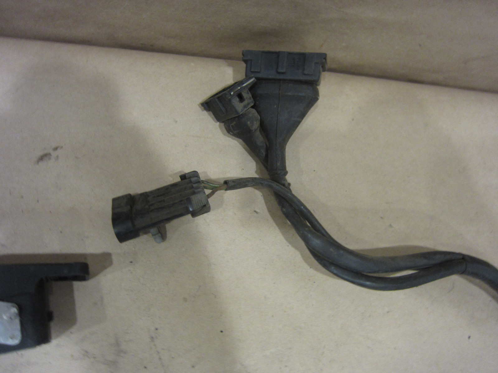 Ferrari 348 - CABLES FOR RH SIDE ENGINE CONNECTION  - P/N 143206