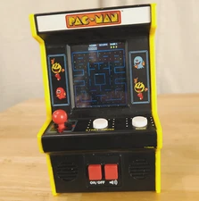 Basic Fun Pac-Man Handheld Mini Arcade Game Bandai Namco Pacman Tested Working
