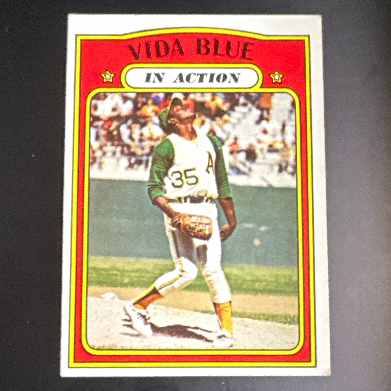 Topps 1972 Topps Vida Blue In Action #170 Oakland Athletics MLB Baseball Card
