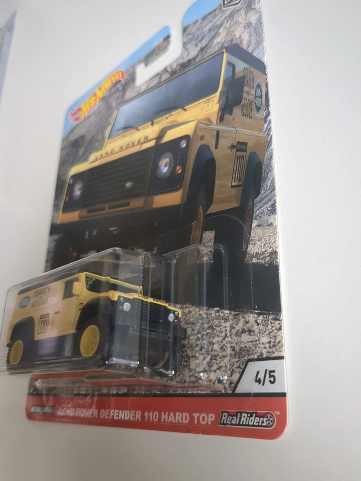 Hot Wheel Land Rover Defender 110 techo rígido Car Culture Premium en estuche protector Foto 2 de 4