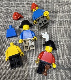 LEGO Pirates Black Seas Barracuda (6285) - Lot of Pirate Mini Figures 