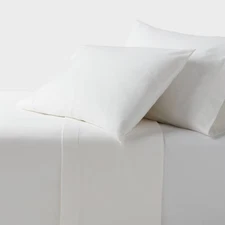 Queen Ultra Soft Flannel Sheet Set White - Threshold