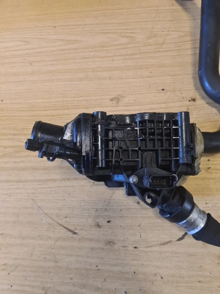 2016 PEUGEOT 308 2.0 HDI AHR TERMOSTATO + CARCAÇA + TUBOS DE REFRIGERANTE 9849443980 - Imagem 2 de 4