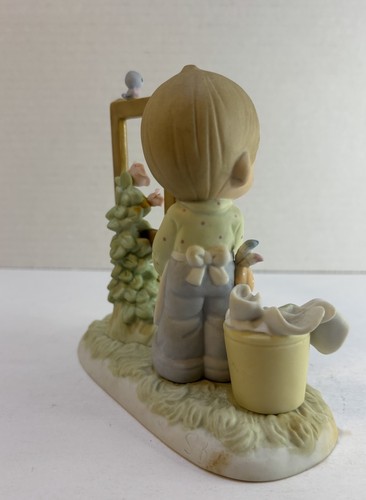 Figura Precious Moments E2823R To God Be the Glory Edición Limitada 2000 - Imagen 4 de 12