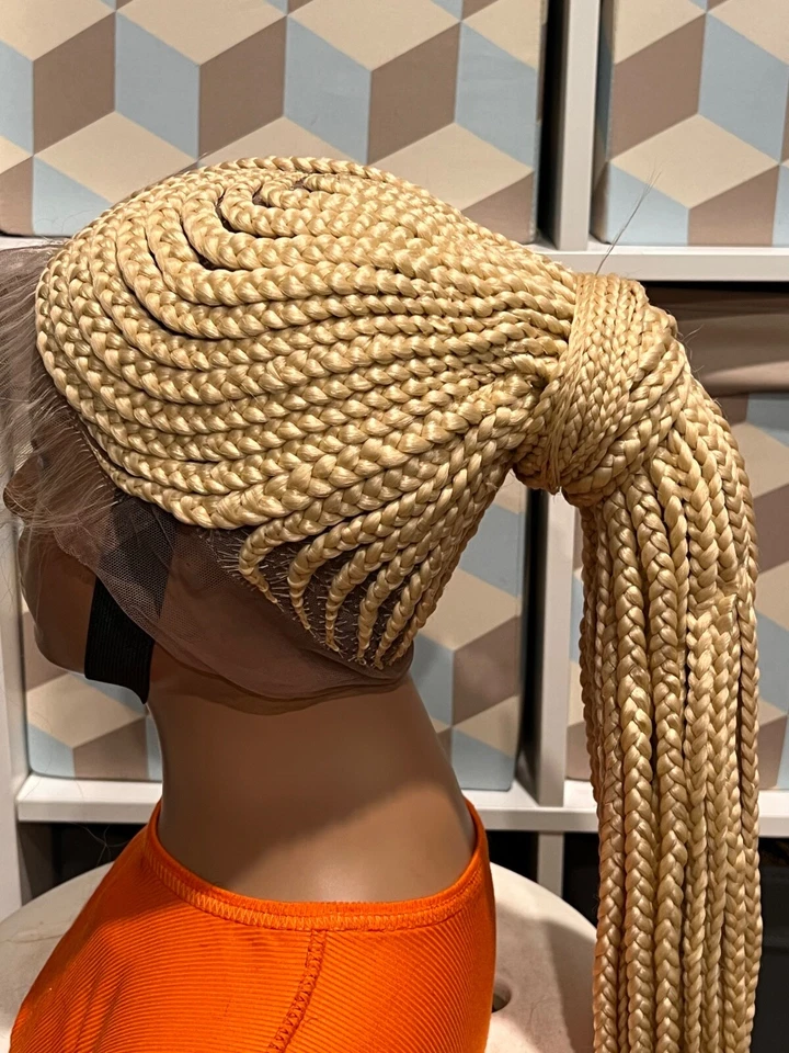 Плетеный парик: красивый парик ручной работы из кукурузной блондинки... ДЛИНА 26 дюймов в длину. - Изображение 4 из 4