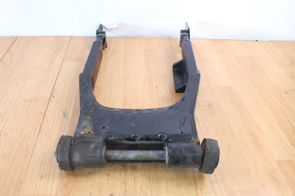 2006 HARLEY DAVIDSON ELECTRA GLIDE FLHT Swingarm - Image 4 of 4