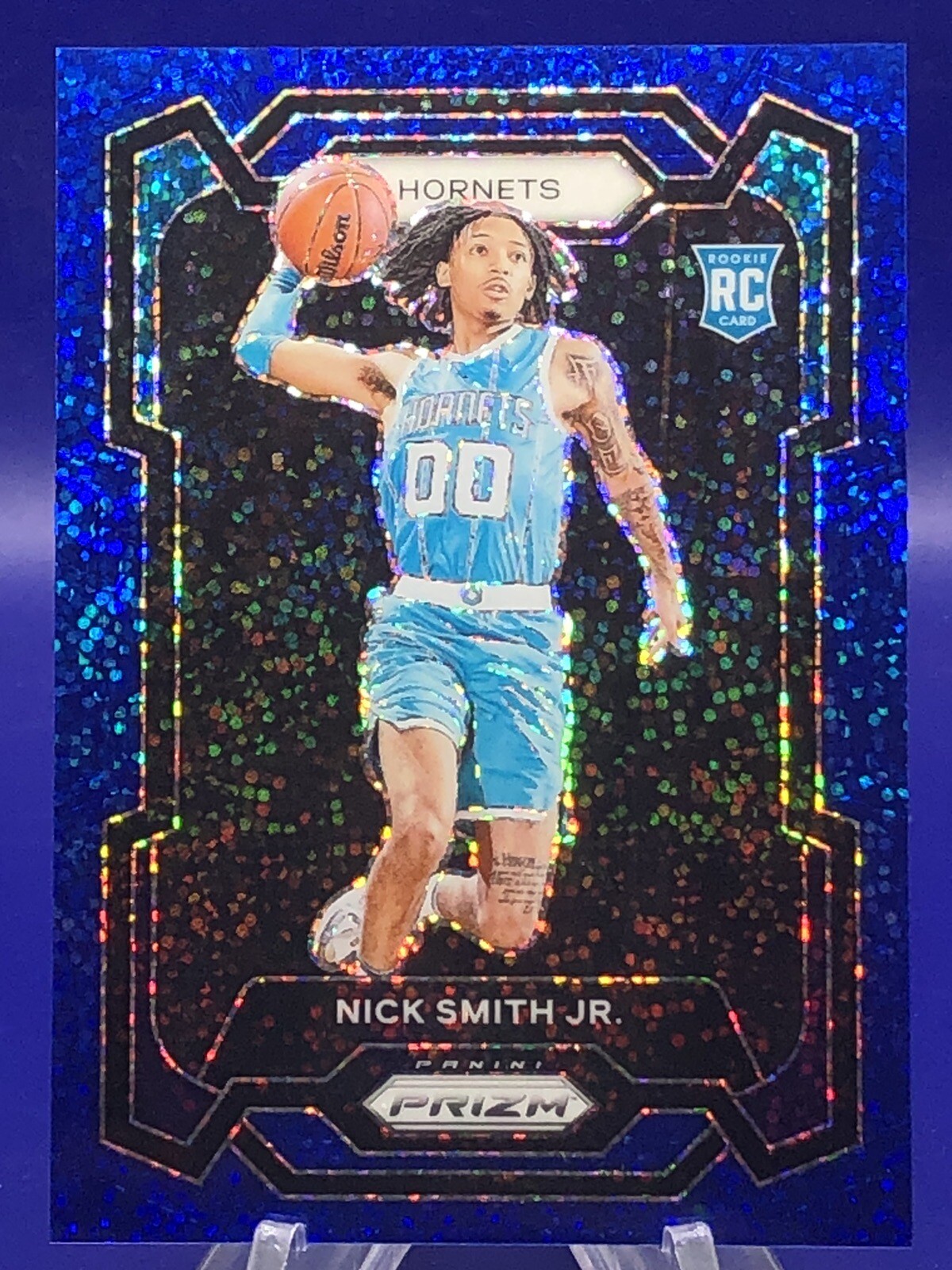 2023-24 PANINI PRIZM NICK SMITH JR BLUE SPARKLE SP /144 RC #135 ROOKIE HORNETS