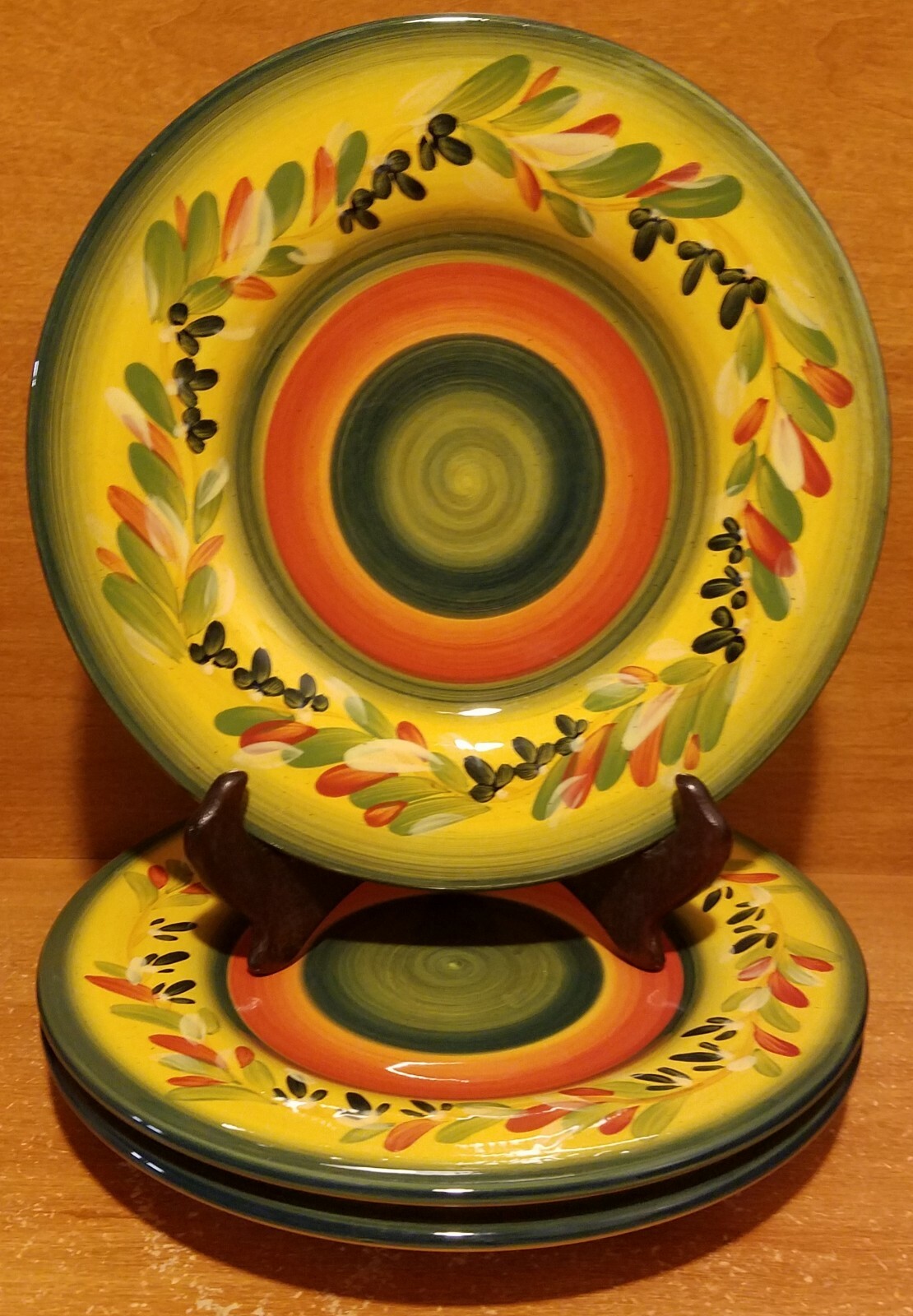 Tabletops Gallery LA PROVINCE Salad plate set of 3, 8 3/4", Very good