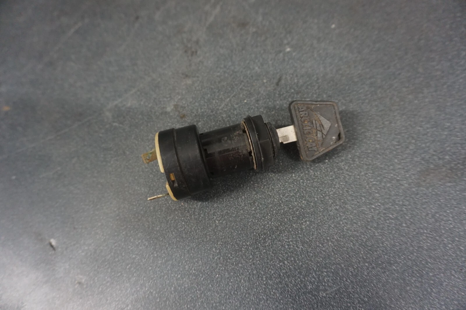2001-2007 Mountain Cat 800 Panther Arctic Cat OEM Ignition Switch Ass'y w/ Key