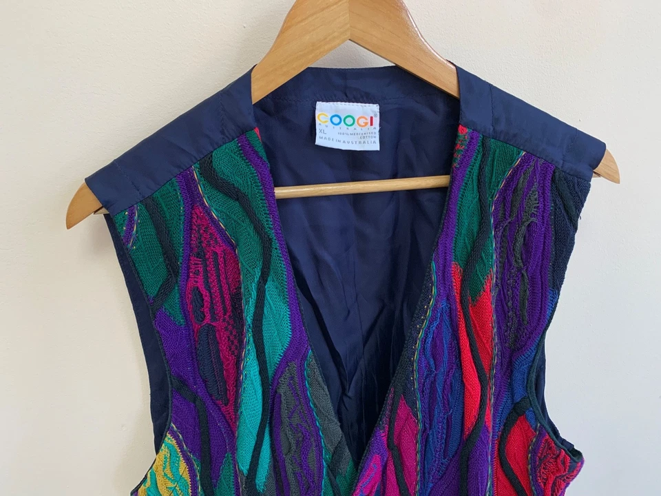 Coogi Australasian Black Samurai Vest 3D Textured Knit Mercerized Mens , size XL - Image 2 of 4