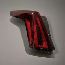 2020 2021 2022 2023 2024 Cadillac XT5 Left Tail light Used OEM 84514976