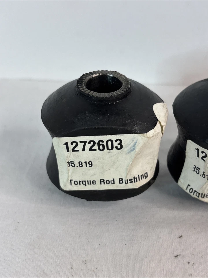 (4) Bujes de brazo de par para Volvo 265 264 245 244 242 y 164 1272603 Foto 2 de 4