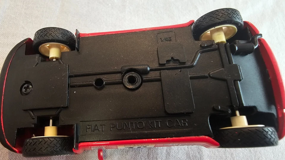 Fiat punto kit car 1/43 rally - Immagine 2 di 2