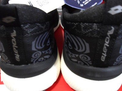 ロットLOTTO ランニングシューズ　Volata Hyperpulse 100 NEW Lotto Volata Hyperpulse 100 Running Shoes | Men's 10M Black