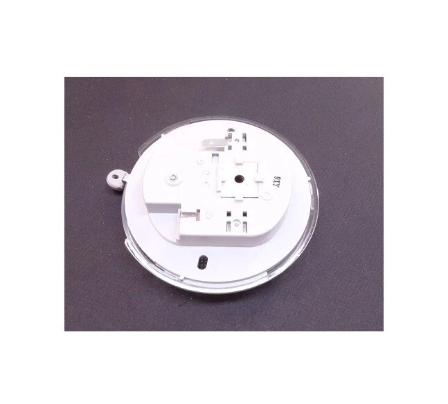 Datsun 1968-73 510 1600 внутренний верхний купольный свет в сборе OEM новый 685 - Изображение 2 из 3