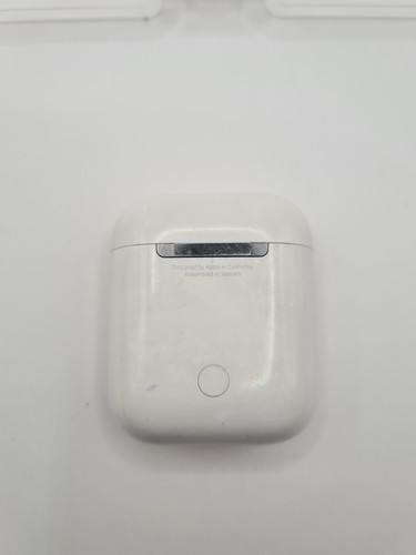 Genuine Apple AirPods(2nd generation) with Wireless Charging Case - Photo 6 sur 7
