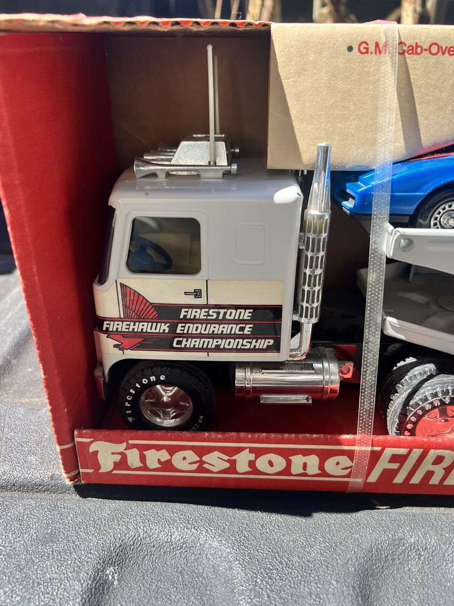 NYLINT ブリキ　トレーラー Nylint Toys Steel Tractor Trailer 18 Wheeler Milwaukee
