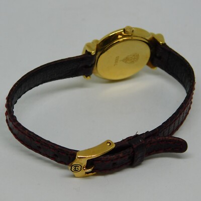 正規品【新品電池】GUCCI 5300L/動作品 ホワイトシェル オールドグッチ 正規品【新品電池】GUCCI 5300L/動作品 ホワイトシェル オールド