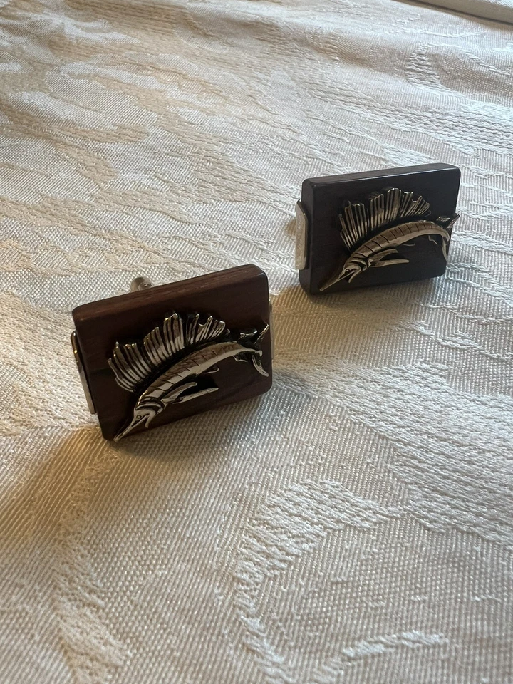 Vintage Men's Marlin Fish Swordfish On Beautiful Teak Wood Cufflinks Gold - Image 3 of 4