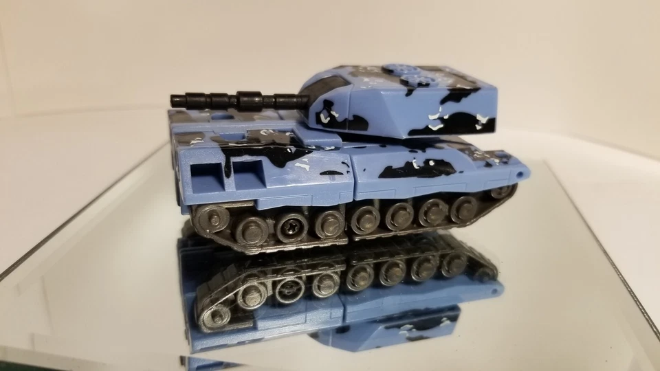 NICE Transformers Robots in Disguise RID Armorhide Tank - Image 2 of 4