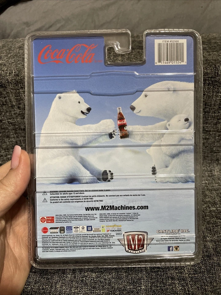 M2 Machines Coca Cola Series White 1965 Ford Econoline Delivery Van Chase - Image 2 of 4