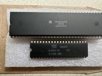 Commodore Amiga CPU P8 und NEC 1.3 ROM Chip getestet ok