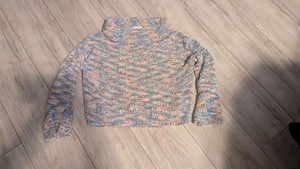 MULTI-COLOR  JESSICA SIMPSON LONGSLEEVE SWEATER   SIZE SMALL
