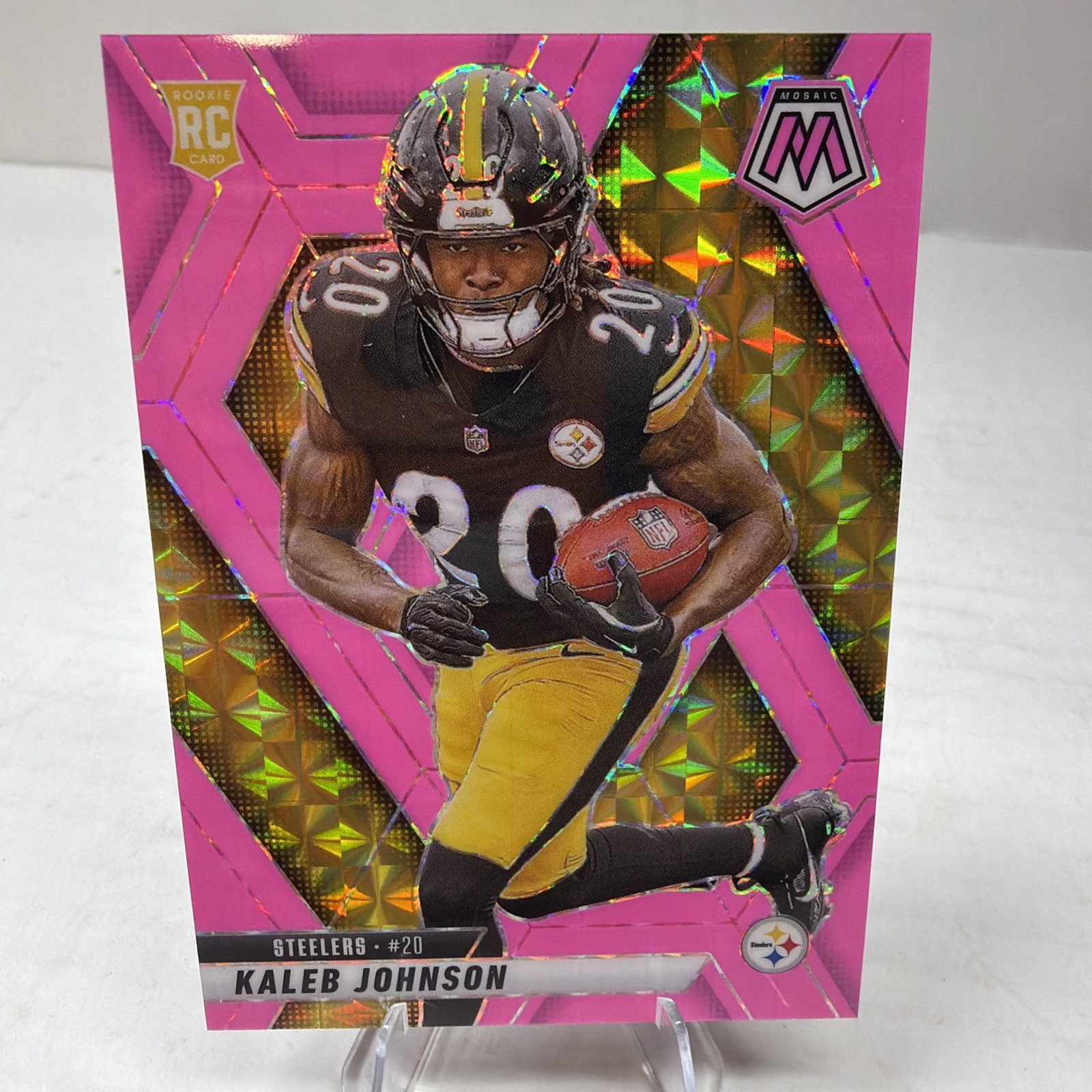2025 Panini Mosaic Pink Fluorescent Kaleb Johnson #315 8/10