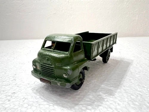 Vintage Dinky Diecast 3 TON ARMY WAGON Truck No. 621 with Driver