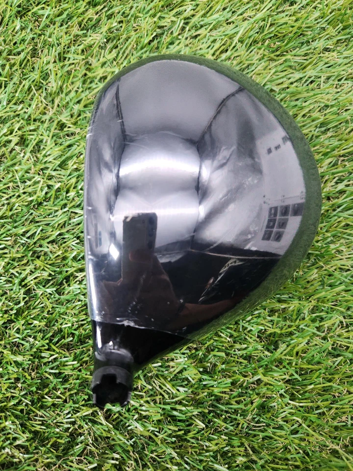NEW 2024 TITLEIST GT3 DRIVER 9* CLUBHEAD ONLY BRANDNEW - Image 4 of 4