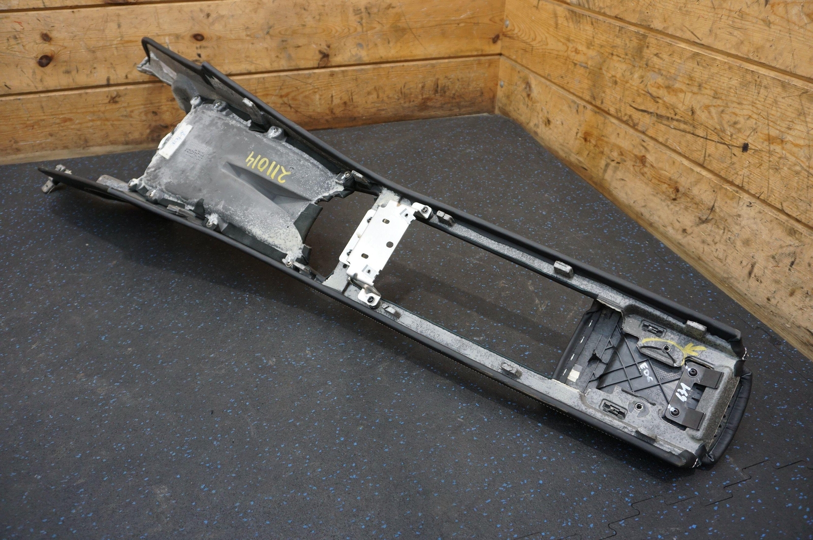 Center Console Base DCT Black Leather 82367600 OEM Ferrari California 2012 *Note