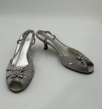Stuart Weitzman Sz 6.5M Formal Silver Satin Rhinestone Slingback Kitten Heel