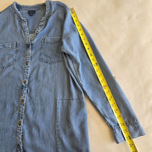 J Jill Size Medium Light Blue Button Up V-Neck Roll Tab Sleeve Denim Jean Dress - Picture 14 of 14