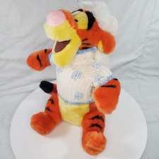 Vintage Disney Store Winnie the Pooh TIGGER in SNOWFLAKE SWEATER Plush 13"