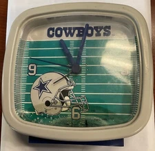 Vintage Spartus Dallas Cowboys Alarm Clock 1993 5:5” H, NOT WORKING 