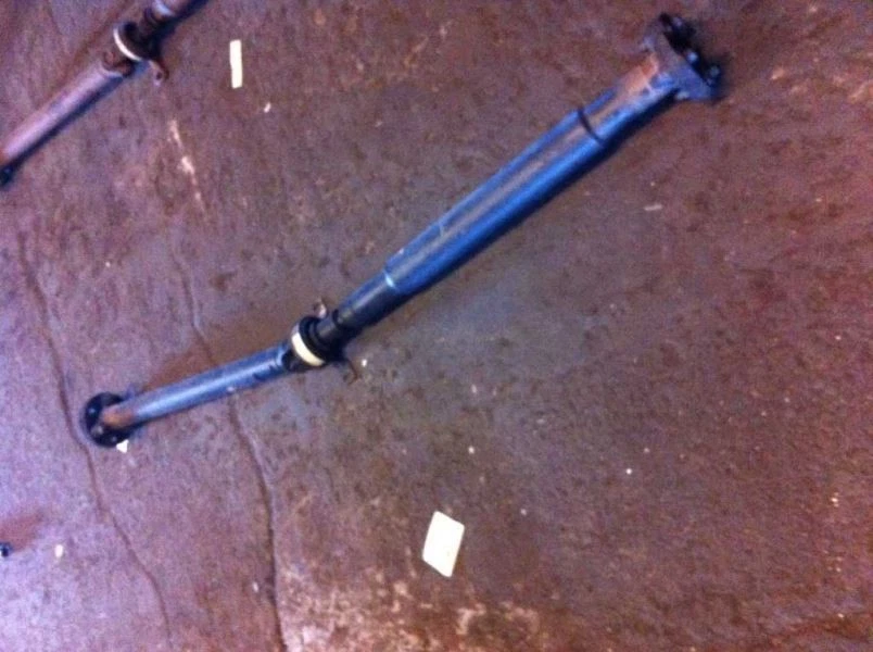 03-08 Jaguar Tipo S Eje de transmisión trasero 6-181 3,0 litros Transmisión automática Foto 4 de 4