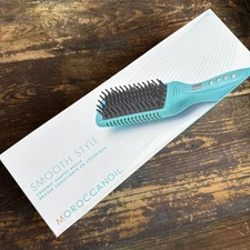 Moroccanoil Smooth Style Ceramic Heated Brush - Sealed