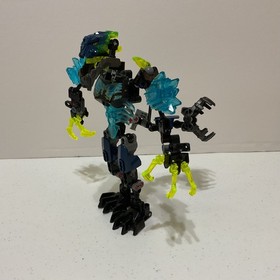 LEGO Bionicle Shadow Horde Storm Beast 71314 Complete with Both Masks