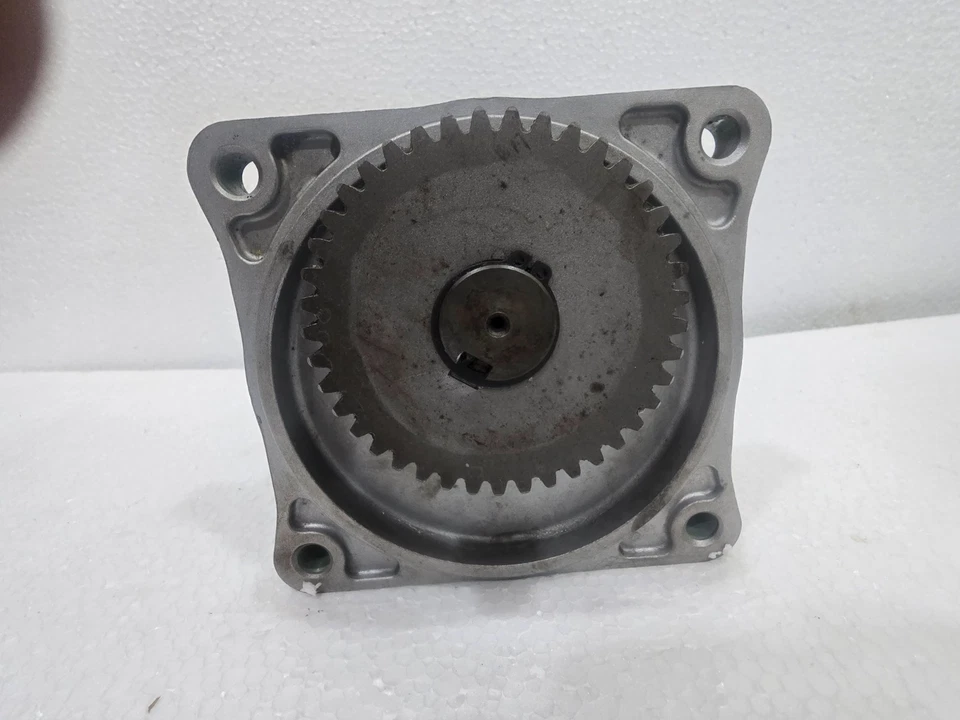 Tsubaki CBP-205 H-7BDRD0049 GMS200F35 BLDC200-8P Radar Gear Motor - Image 3 of 4