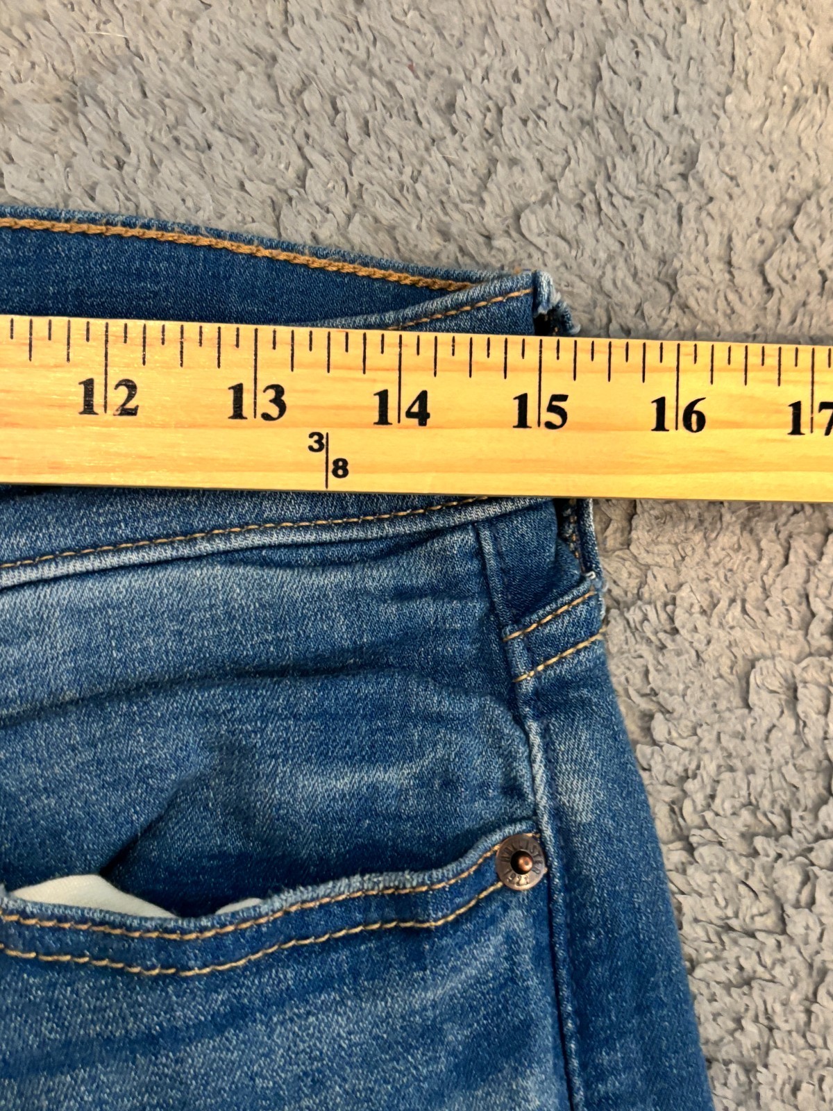 Hollister Jeans Mens 30x32 (30x31) Slim Taper Zip-Fly Medium Wash Blue Denim