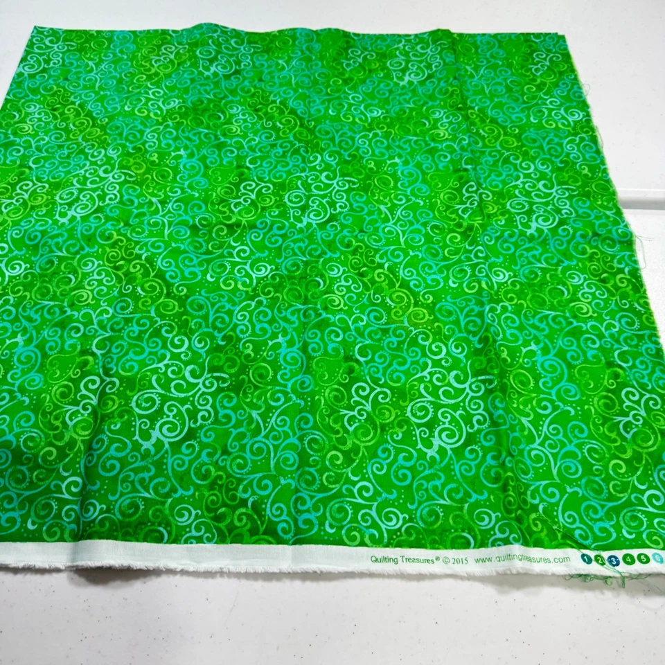 quilting treasures quilting fabric cotton green swirls 2015 45x44 1.25 yards - Image 2 of 4